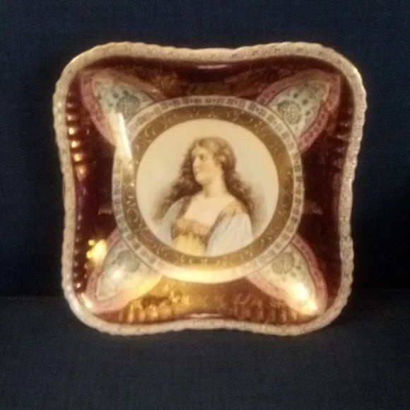 Antique Portrait Plate - Victoria Austria(Circa 1906-1912)